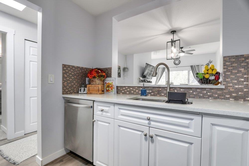 Guest Bathroom Photo of 412 2960 Princess Crescent, Coquitlam, BC