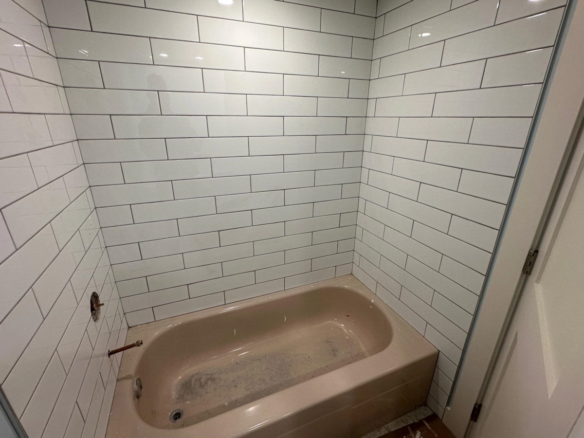 Kitchen Island Photo of 401 710 Seventh Avenue, New Westminster, BC