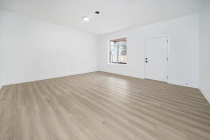 Walk-In Closet Photo of 5839 185a Street, Surrey, BC