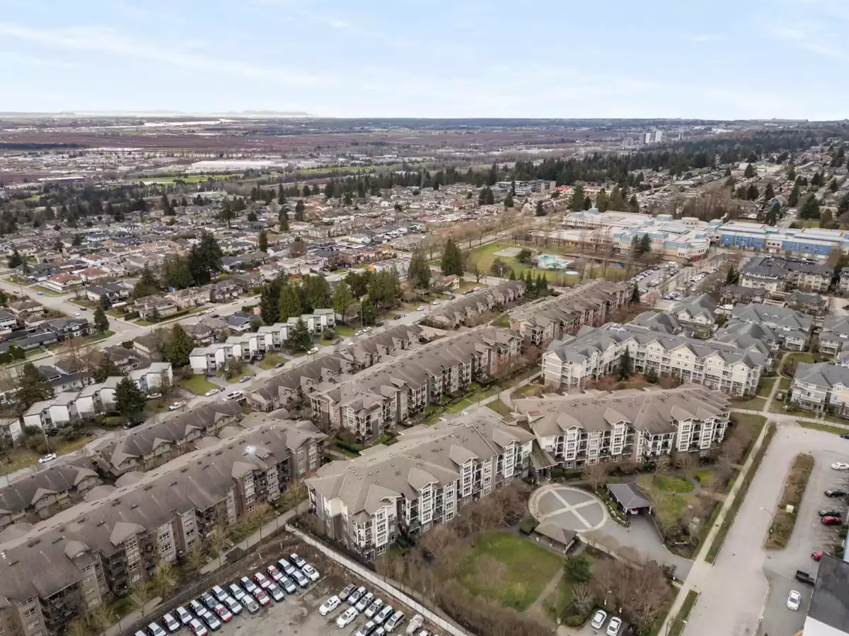 Garden / Landscaping Photo of 211 5775 Irmin Street, Burnaby, BC