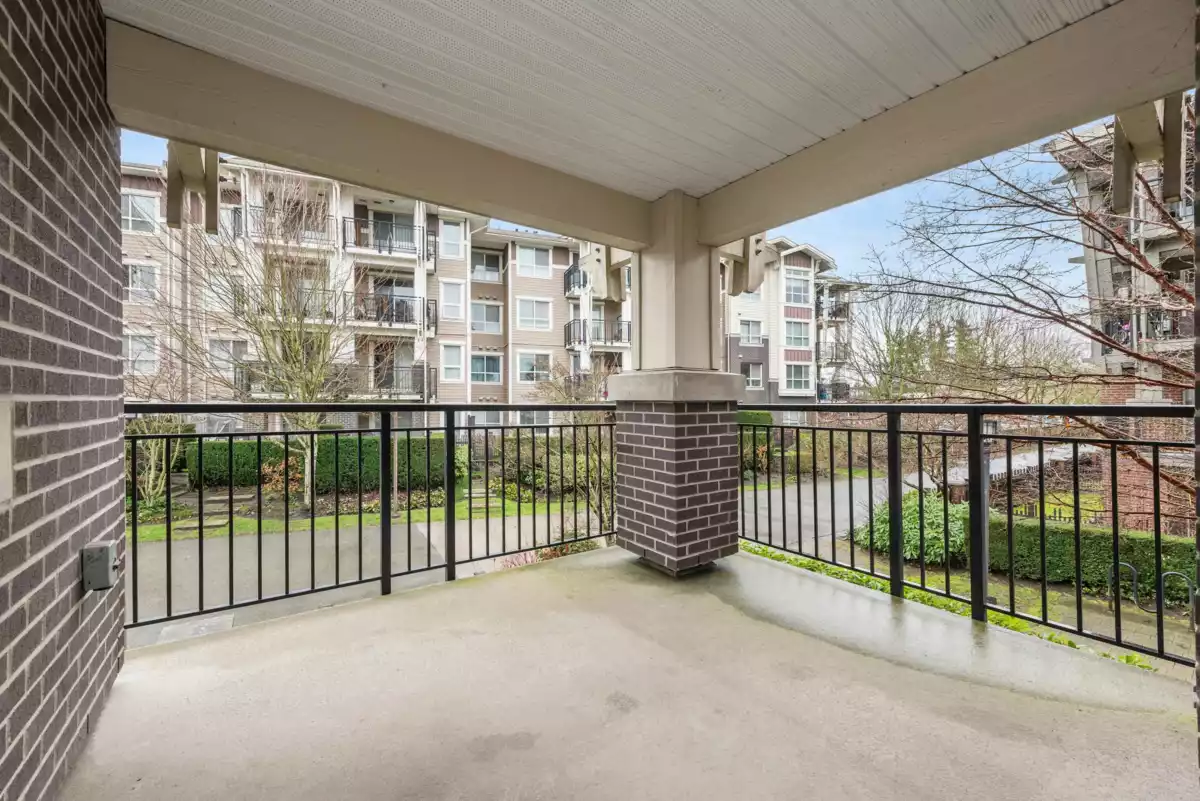 Primary Bathroom Photo of 211 5775 Irmin Street, Burnaby, BC
