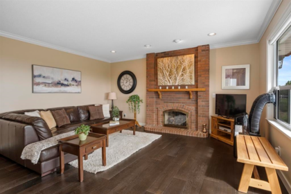 Kitchen Photo of 16512 77a Avenue, Surrey, BC