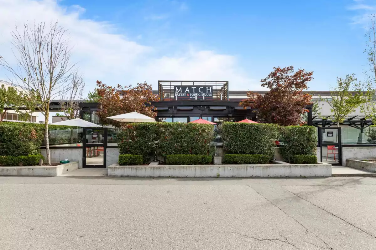 Entry Foyer Photo of 314 20360 Logan Avenue, Langley, BC