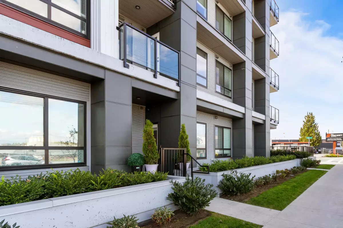 Hallway Photo of 314 20360 Logan Avenue, Langley, BC