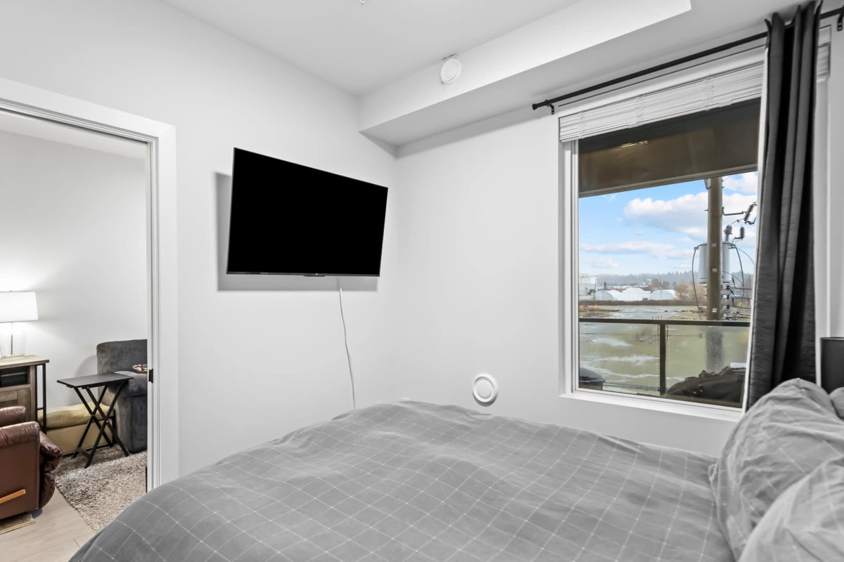 Walk-In Closet Photo of 314 20360 Logan Avenue, Langley, BC