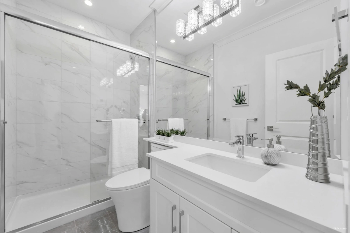 Hallway Photo of 110 8233 Williams Road, Richmond, BC