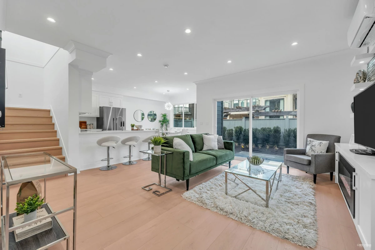 Kitchen Photo of 110 8233 Williams Road, Richmond, BC