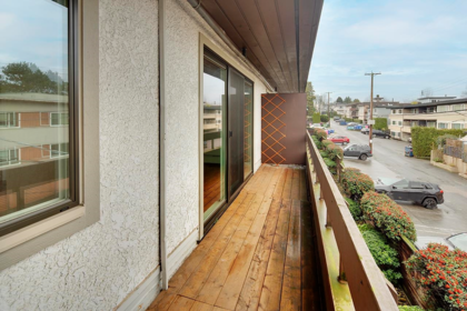 Office / Den Photo of 315 2025 W 2nd Avenue, Vancouver, BC
