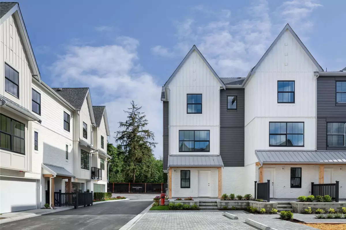 Exterior Front Photo of 5 20329 80 Avenue, Langley, BC