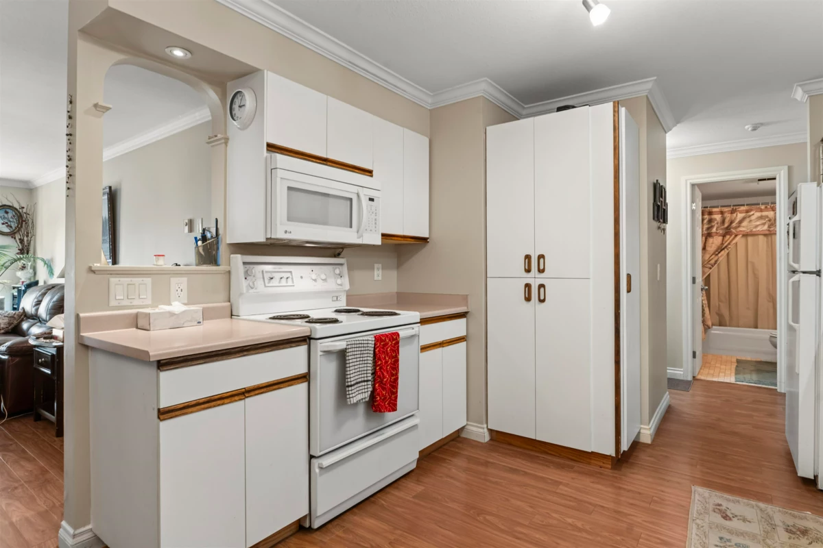 Primary Bathroom Photo of 105 8934 Mary Street, Chilliwack, BC