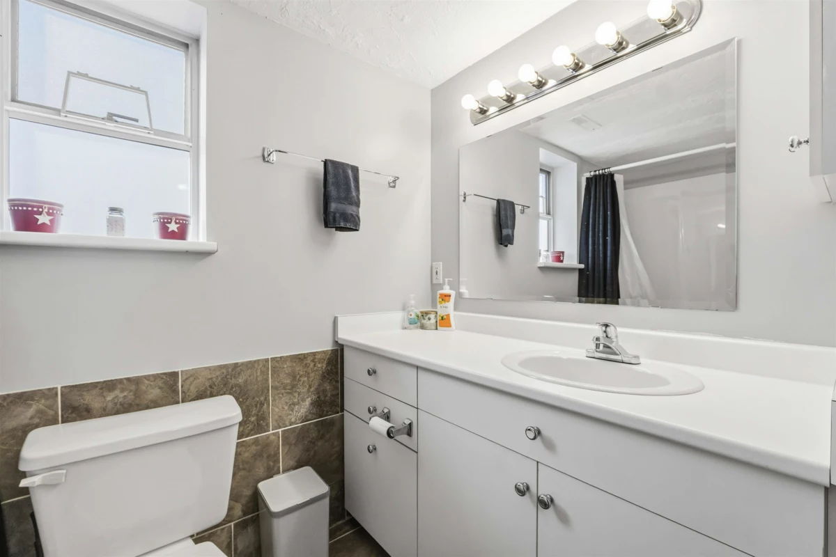 Bedroom 3 Photo of 35277 Mckinley Drive, Abbotsford, BC