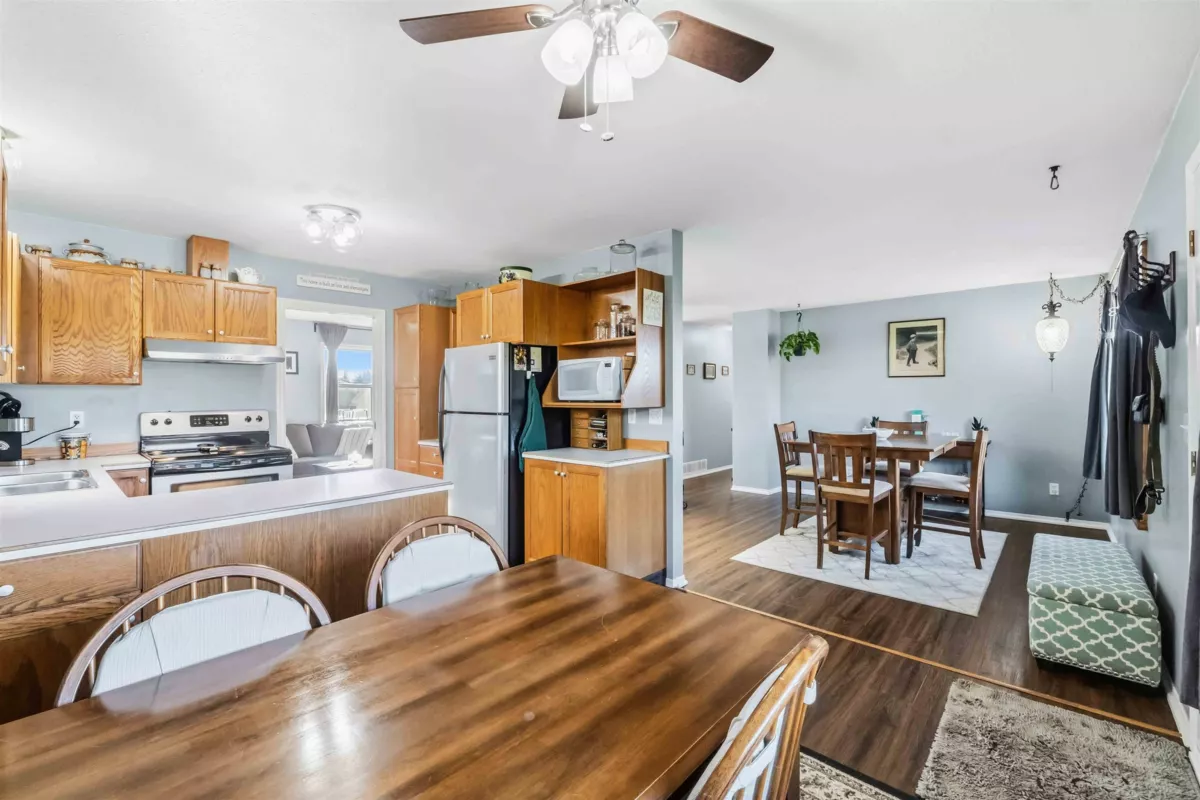 Entry Foyer Photo of 35277 Mckinley Drive, Abbotsford, BC
