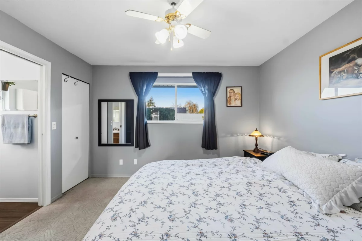 Swimming Pool Photo of 35277 Mckinley Drive, Abbotsford, BC