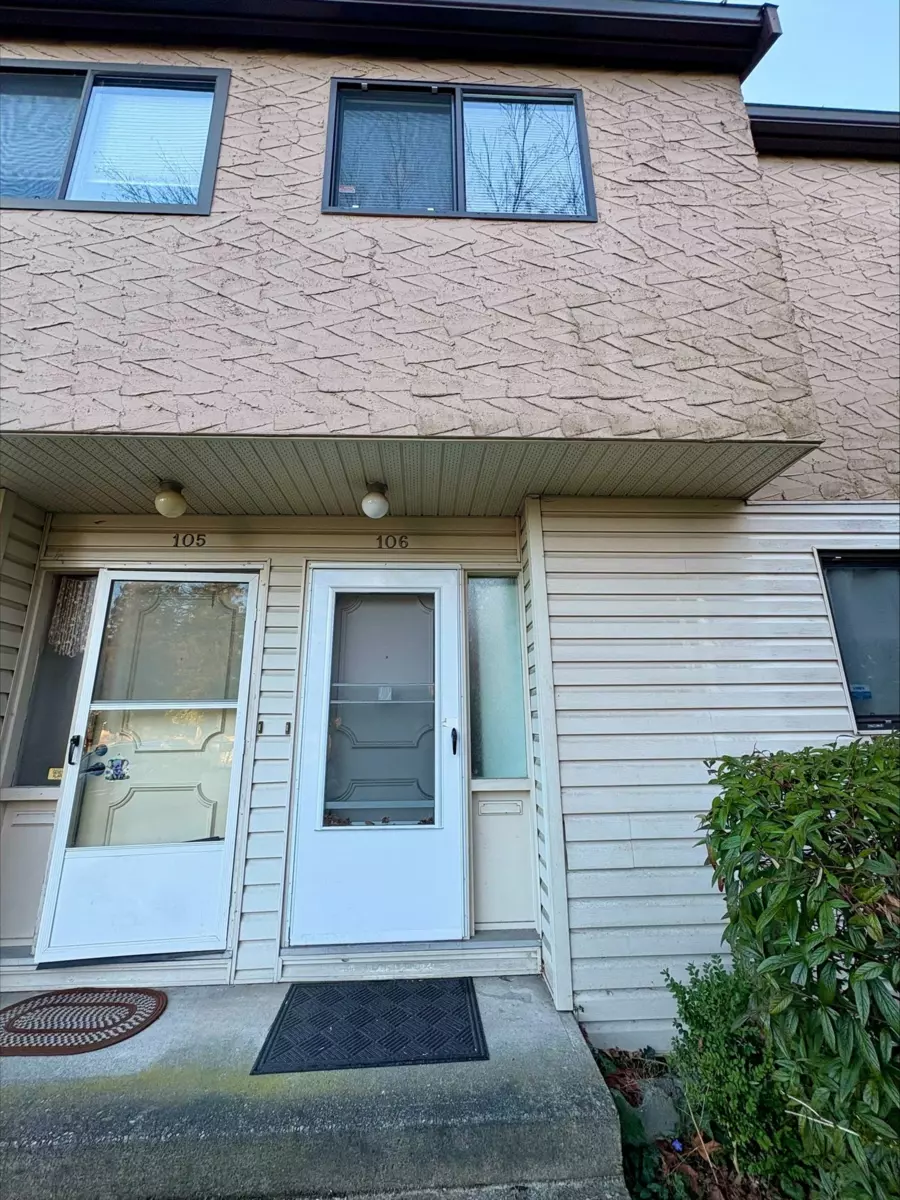 Outdoor Patio Photo of 106 511 Gatensbury Street, Coquitlam, BC