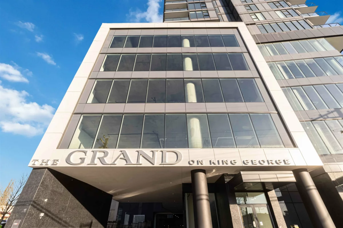 Front Yard Photo of 2903 10750 135a Street, Surrey, BC