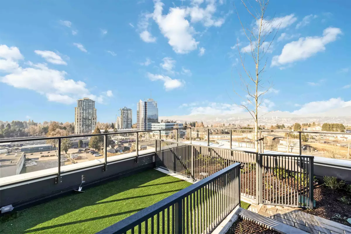 Outdoor Patio Photo of 2903 10750 135a Street, Surrey, BC