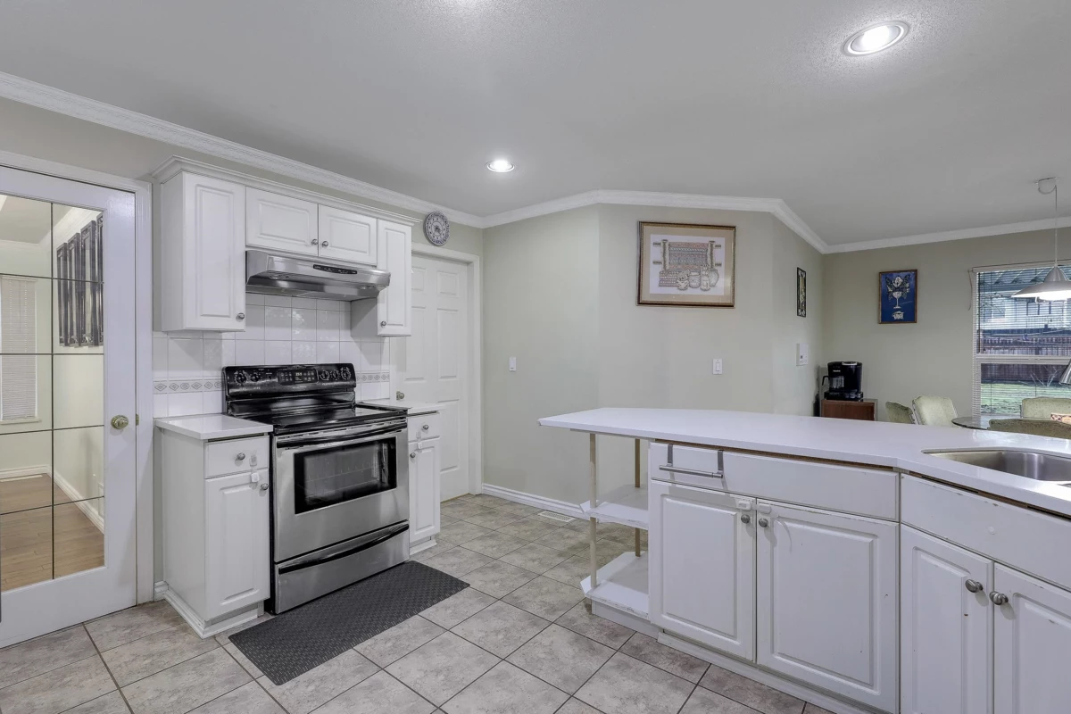 Basement Recreation Room Photo of 10955 156 Street, Surrey, BC