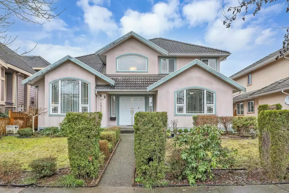 Community Amenities Photo (Clubhouse) of 10955 156 Street, Surrey, BC