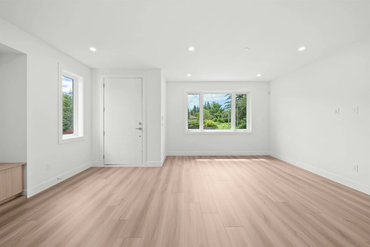 Bedroom 2 Photo of 2 26725 Fraser Highway, Langley, BC