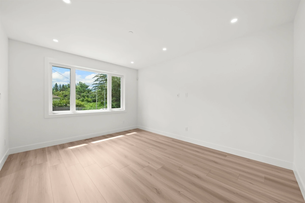 Bedroom 4 Photo of 2 26725 Fraser Highway, Langley, BC