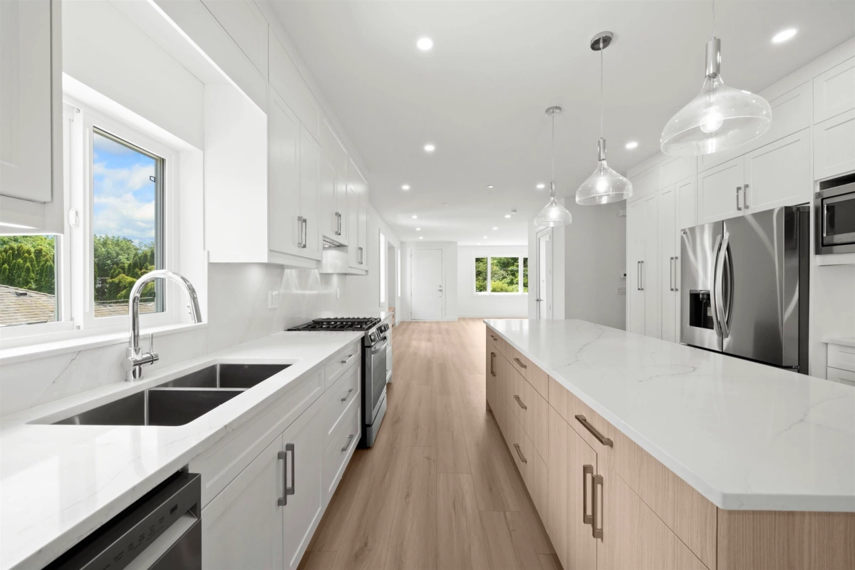 Kitchen Island Photo of 2 26725 Fraser Highway, Langley, BC