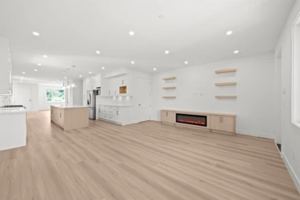 2 26725 Fraser Highway, Langley, BC