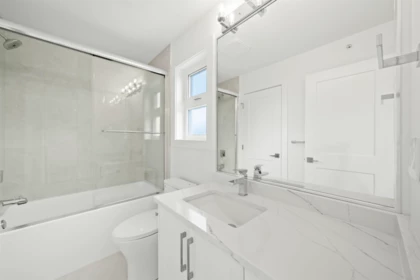 Hallway Photo of 2 26725 Fraser Highway, Langley, BC