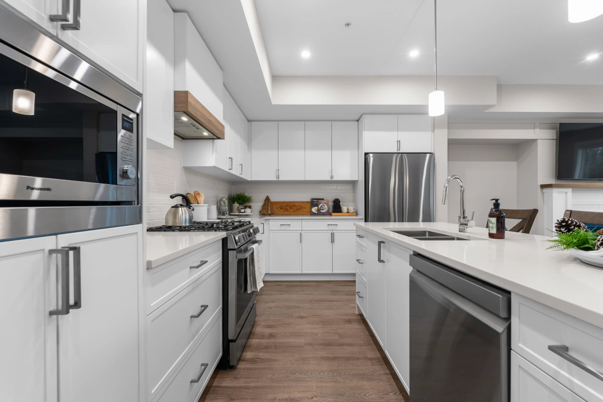 Primary Bathroom Photo of 8 35247 Straiton Road, Abbotsford, BC