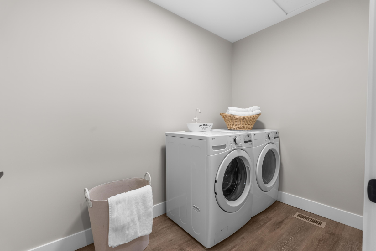 Staircase Photo of 8 35247 Straiton Road, Abbotsford, BC