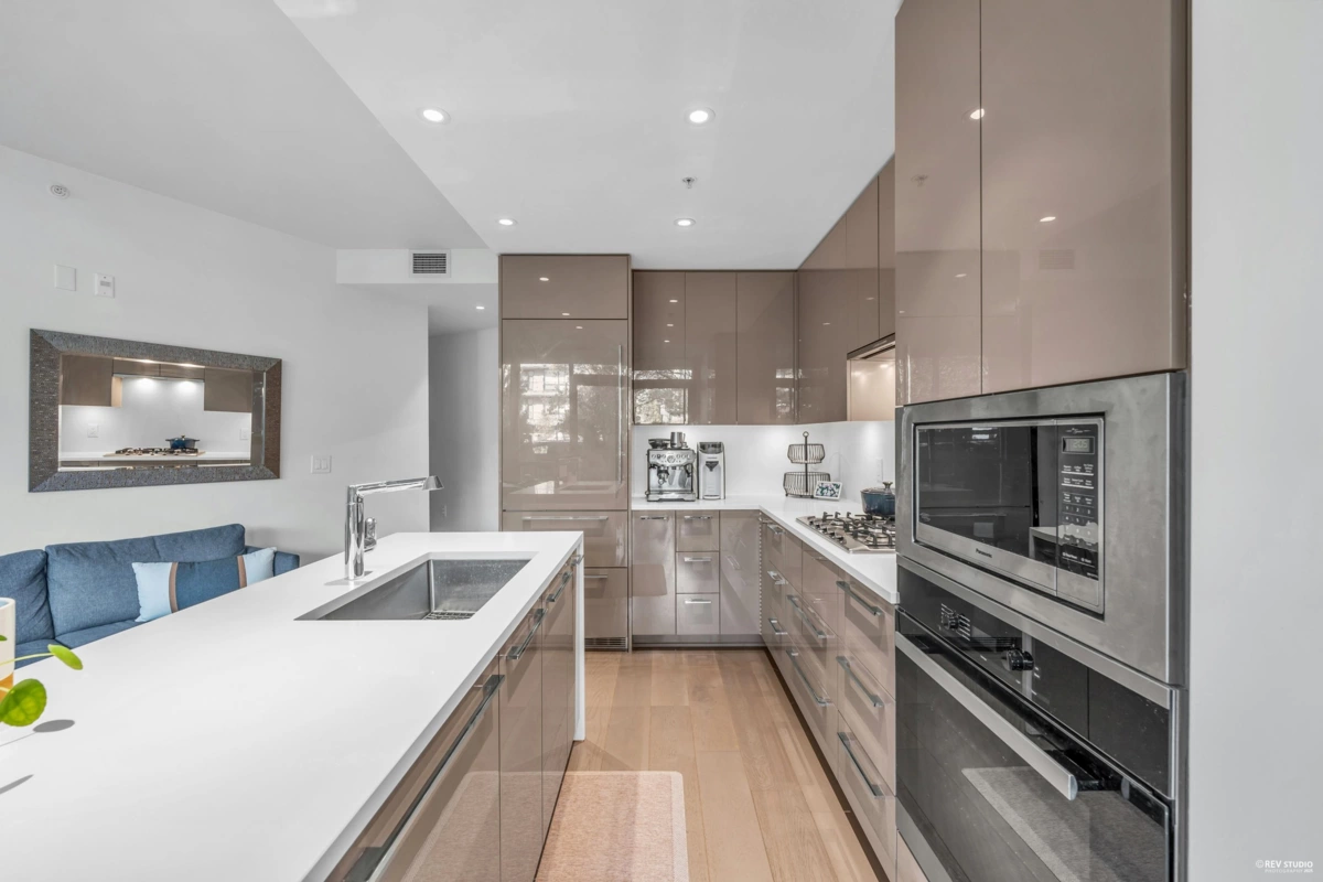 Dining Area Photo of 107 5189 Cambie Street, Vancouver, BC