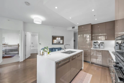 107 5189 Cambie Street, Vancouver, BC