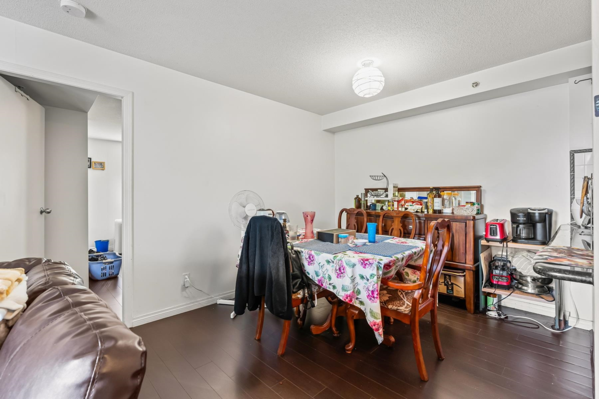 Family Room Photo of 501 6611 Cooney Road, Richmond, BC