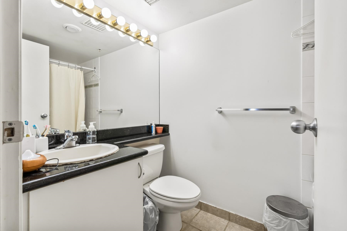 Walk-In Closet Photo of 501 6611 Cooney Road, Richmond, BC