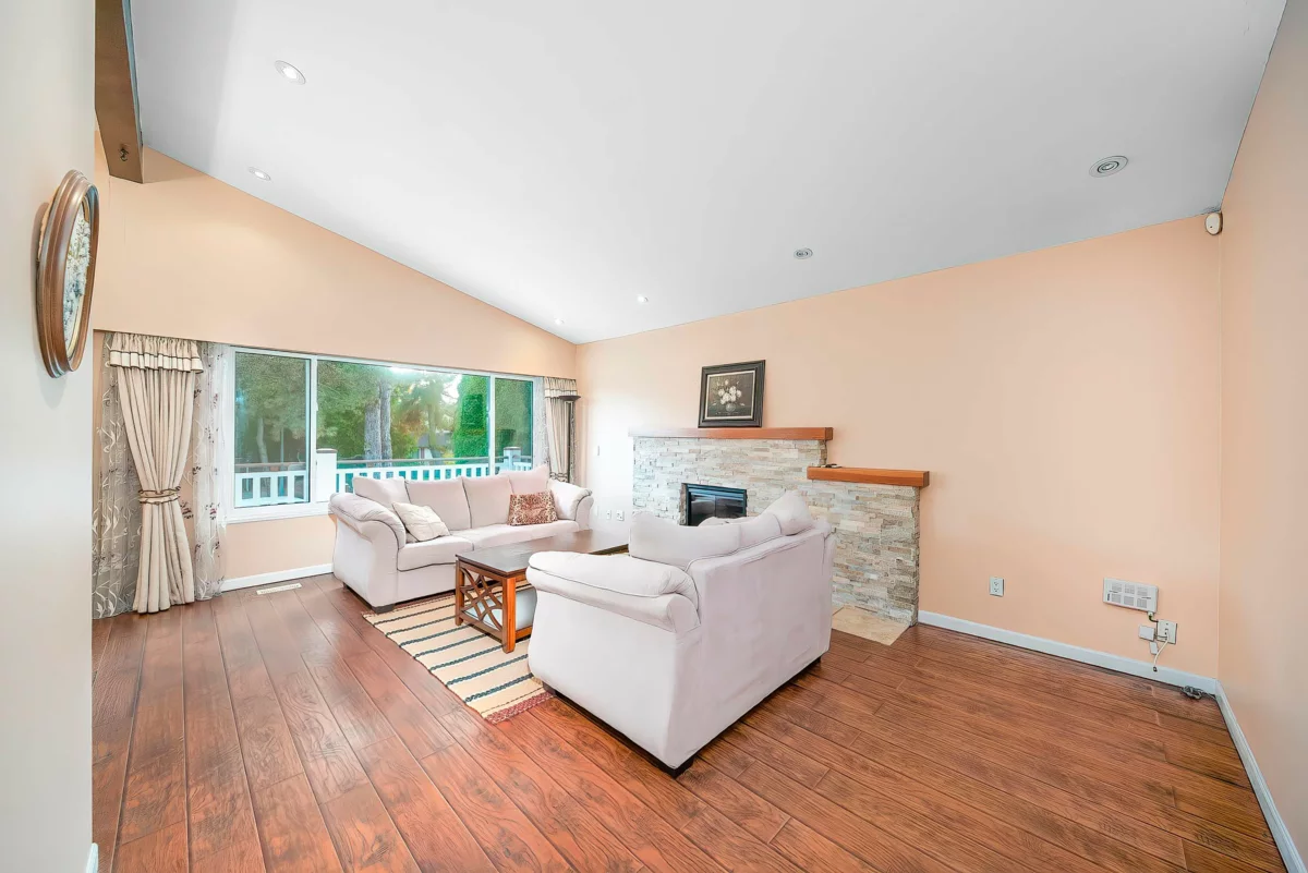 Kitchen Photo of 10751 Mersey Drive, Richmond, BC