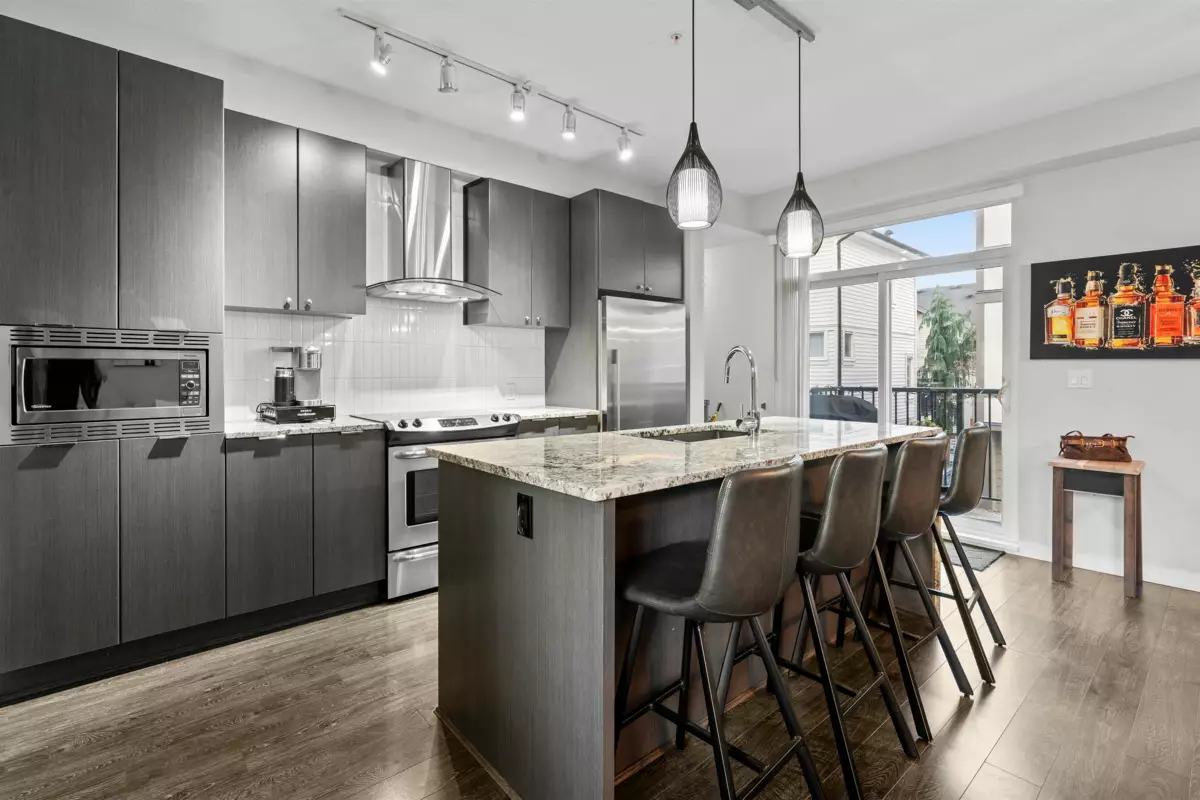 Dining Area Photo of 46 7848 209 Street, Langley, BC