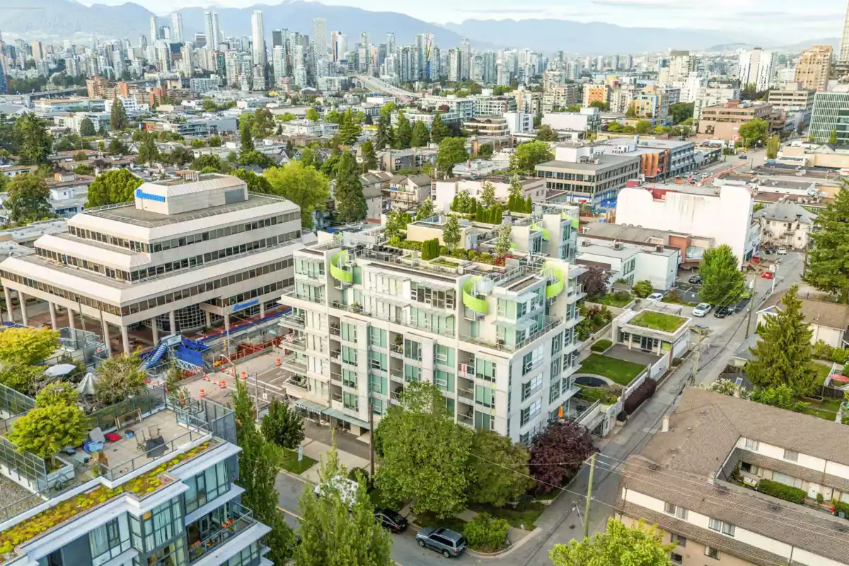Mudroom Photo of 607 2528 Maple Street, Vancouver, BC