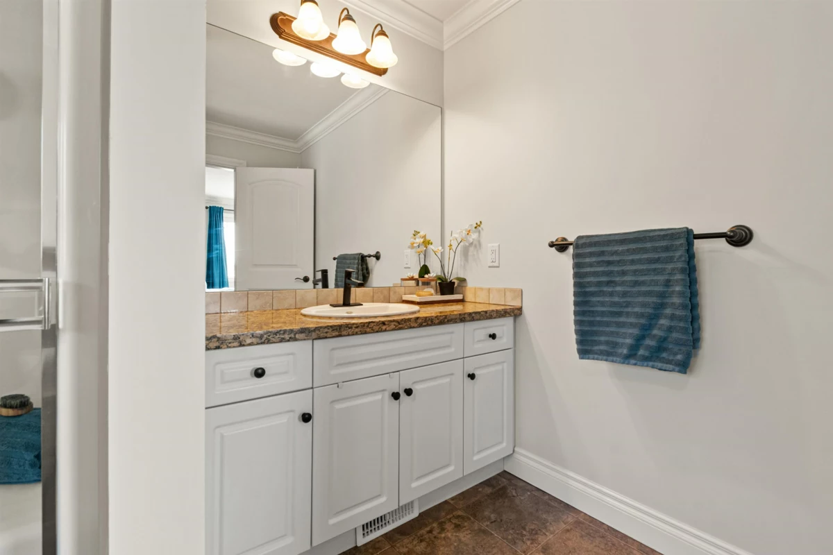 Swimming Pool Photo of 45748 Safflower Crescent, Chilliwack, BC