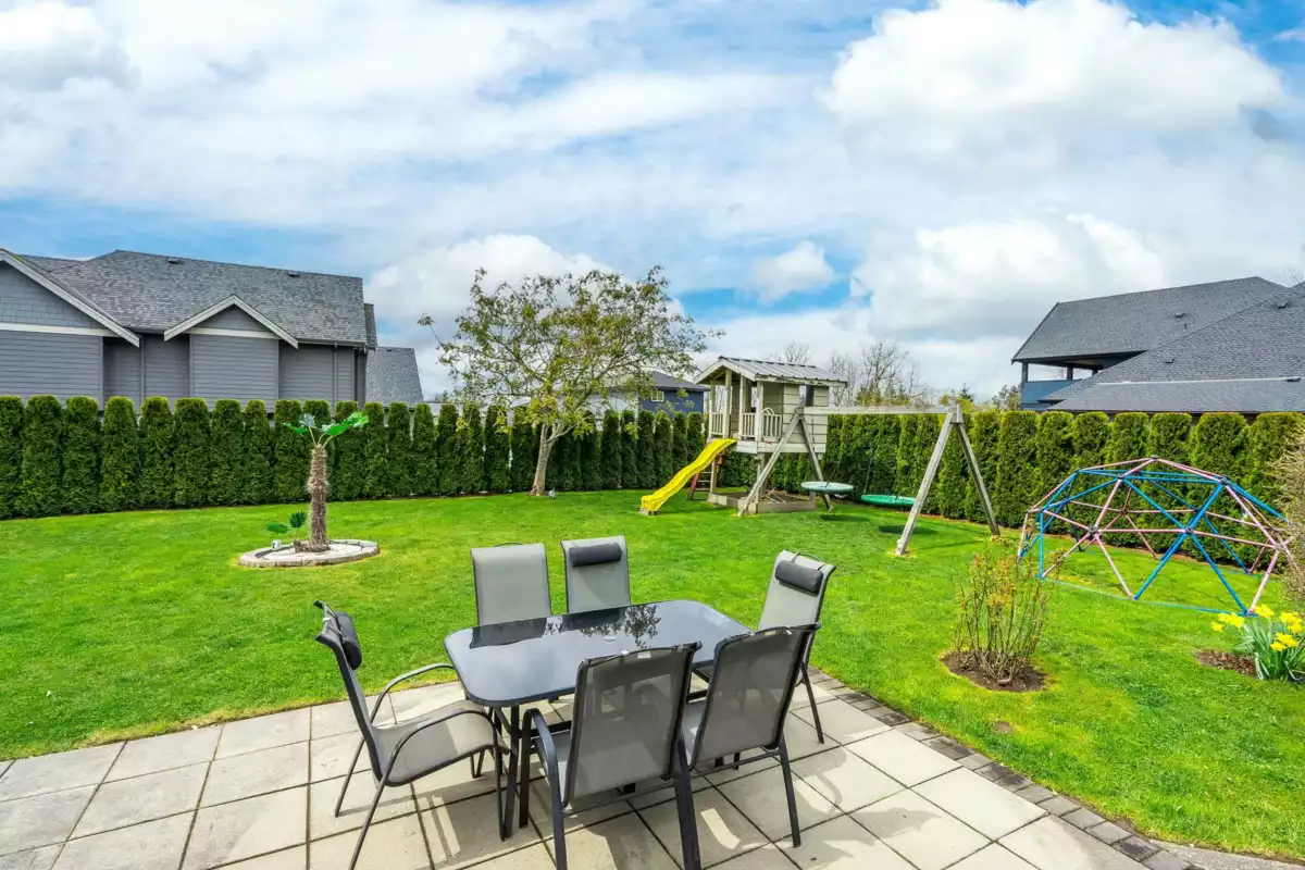 Breakfast Nook Photo of 1361 200 Street, Langley, BC