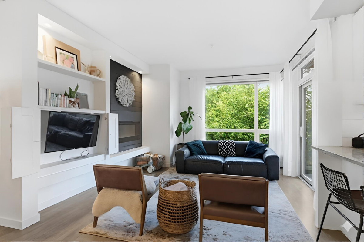 Living Room Photo of 116 2238 Whatcom Road, Abbotsford, BC