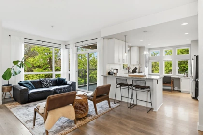 116 2238 Whatcom Road, Abbotsford, BC, Abbotsford East — 2 bed apartment/condo for sale