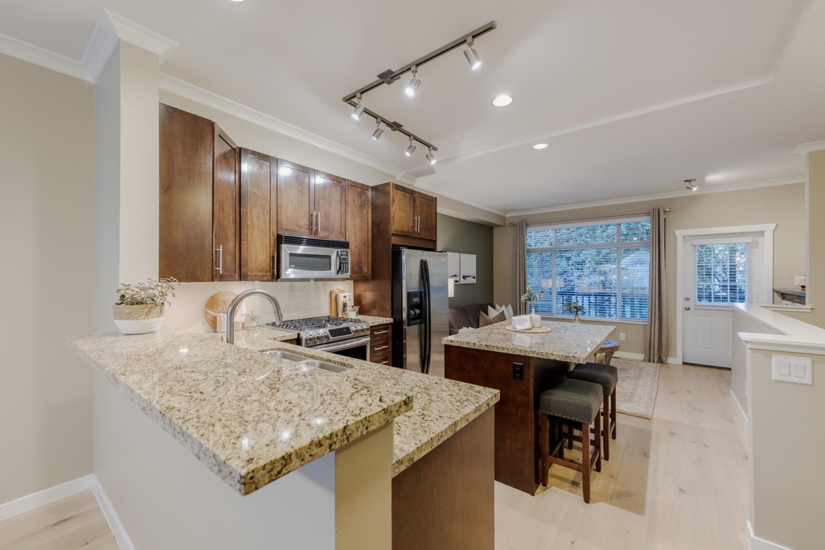 Family Room Photo of 29 15151 34 Avenue, Surrey, BC