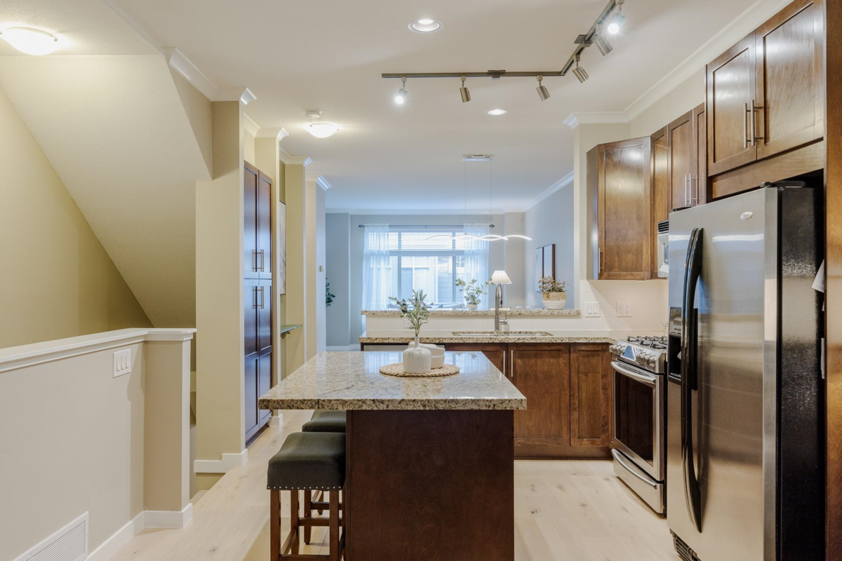 Kitchen Island Photo of 29 15151 34 Avenue, Surrey, BC