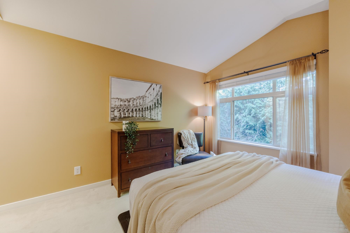 Laundry Room Photo of 29 15151 34 Avenue, Surrey, BC