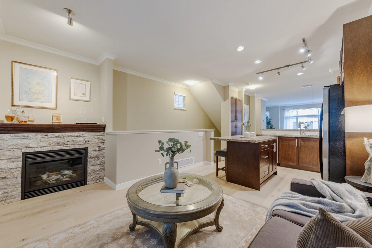 Primary Bathroom Photo of 29 15151 34 Avenue, Surrey, BC