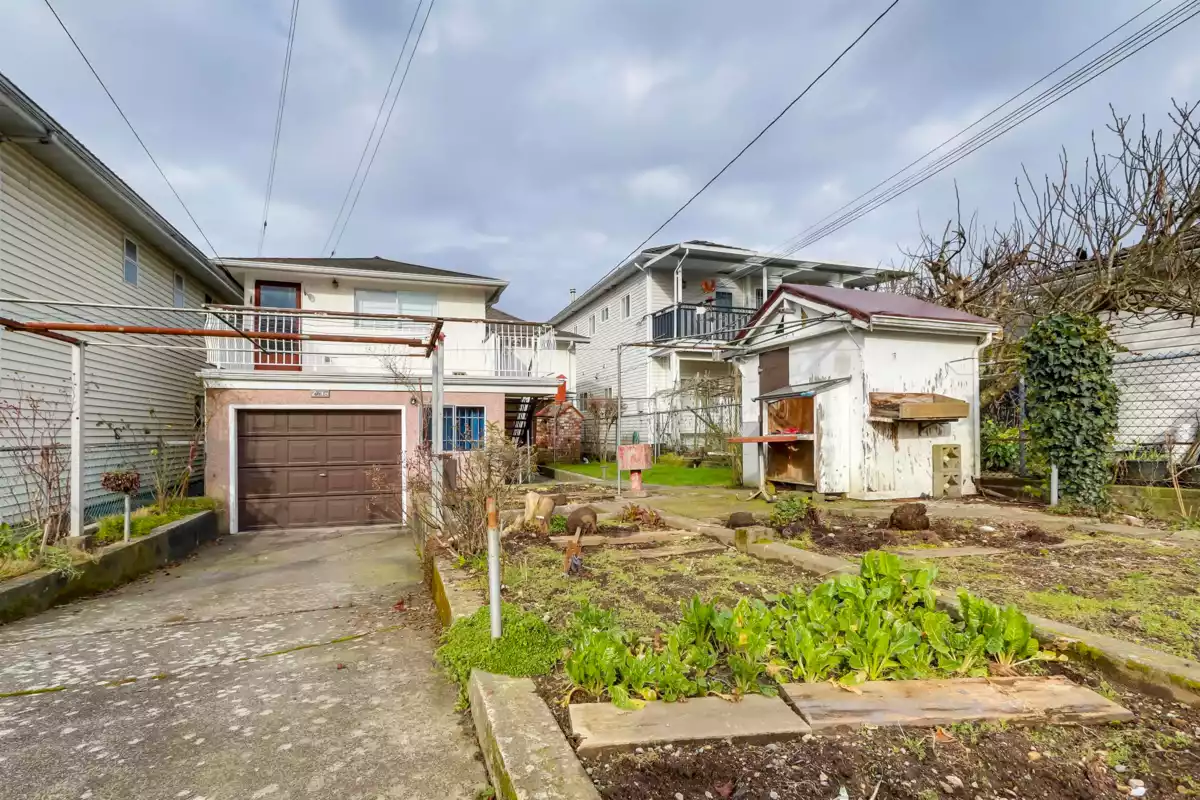 Backyard Photo of 2636 Triumph Street, Vancouver, BC