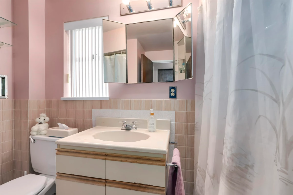 Bedroom 3 Photo of 2636 Triumph Street, Vancouver, BC