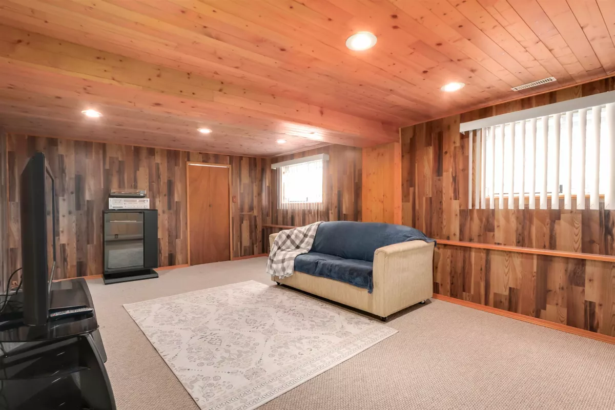 Office / Den Photo of 2636 Triumph Street, Vancouver, BC