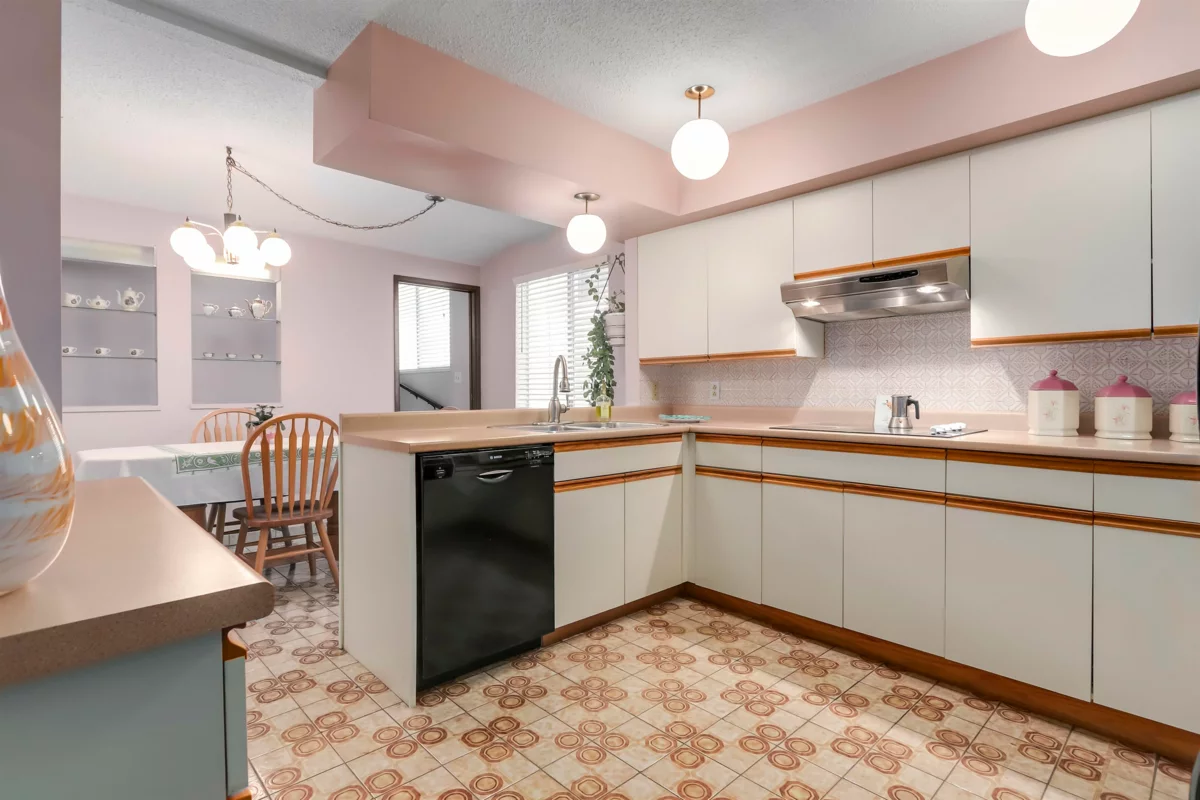 Primary Bedroom Photo of 2636 Triumph Street, Vancouver, BC