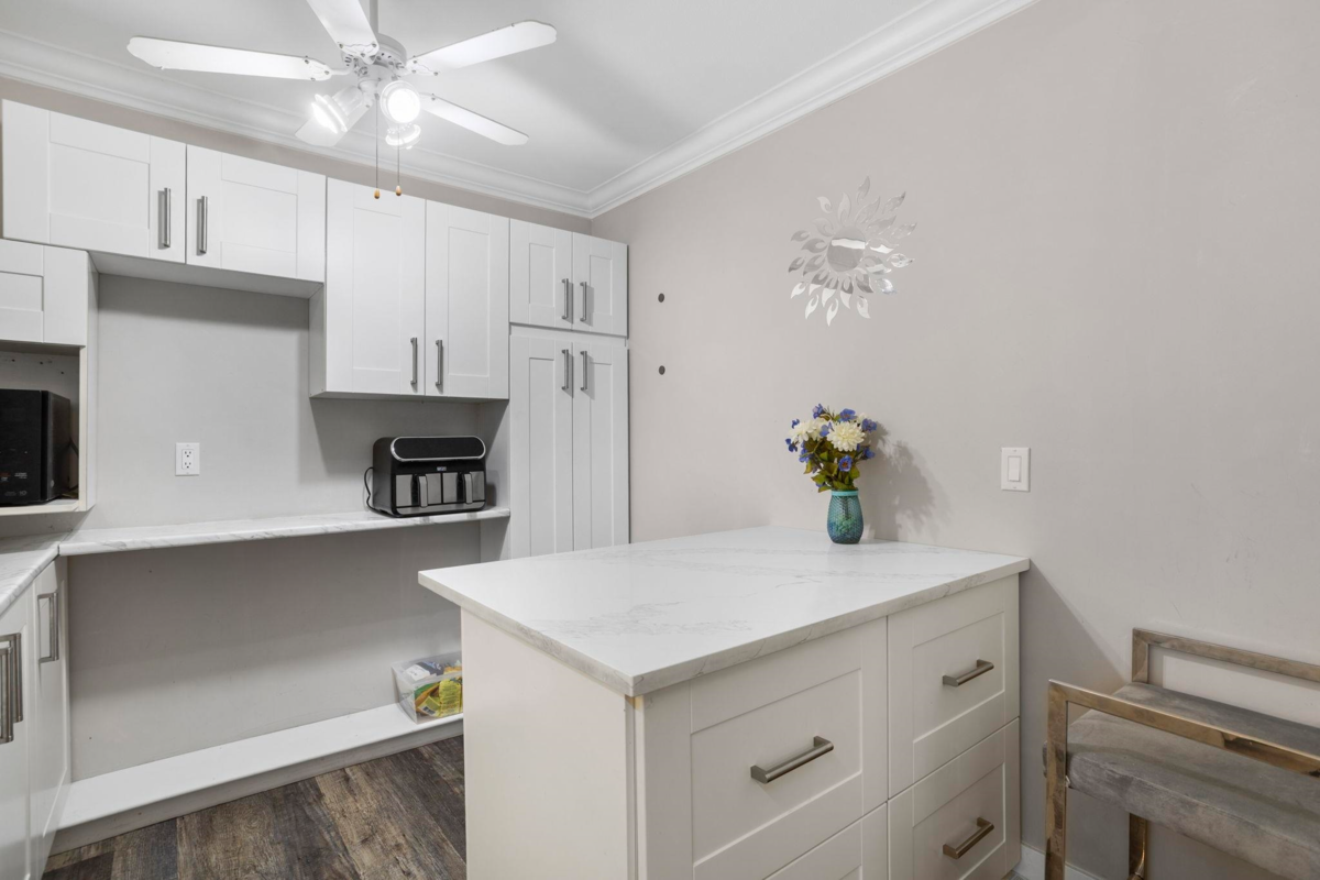 Breakfast Nook Photo of 310 7435 121a Street, Surrey, BC