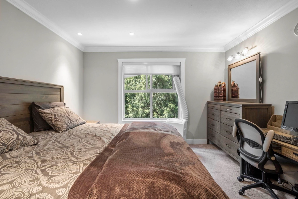 Entry Foyer Photo of 310 7435 121a Street, Surrey, BC